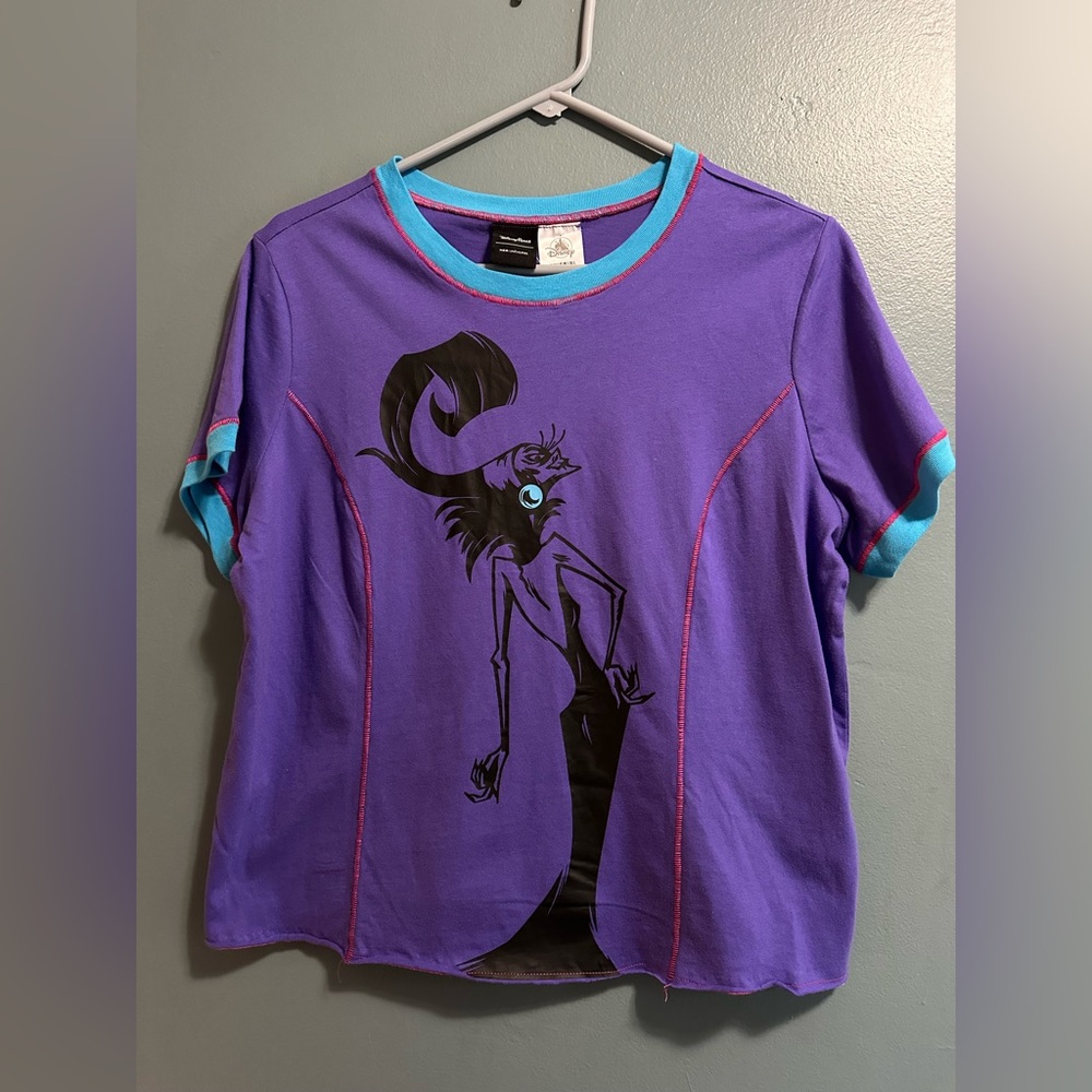 Disney Parks Her Universe Yzma Emperor's New Groove Women's S Purple Crop Shirt